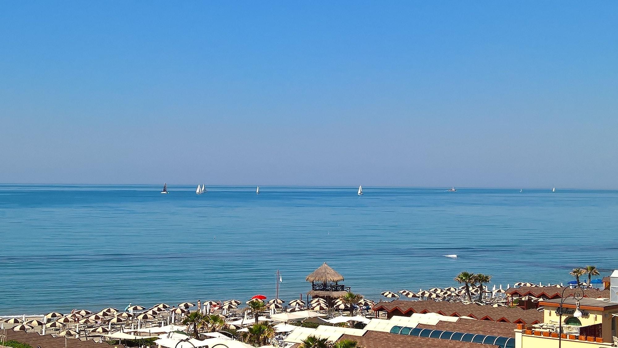 Hotel La Scaletta Lido di Ostia Exterior foto