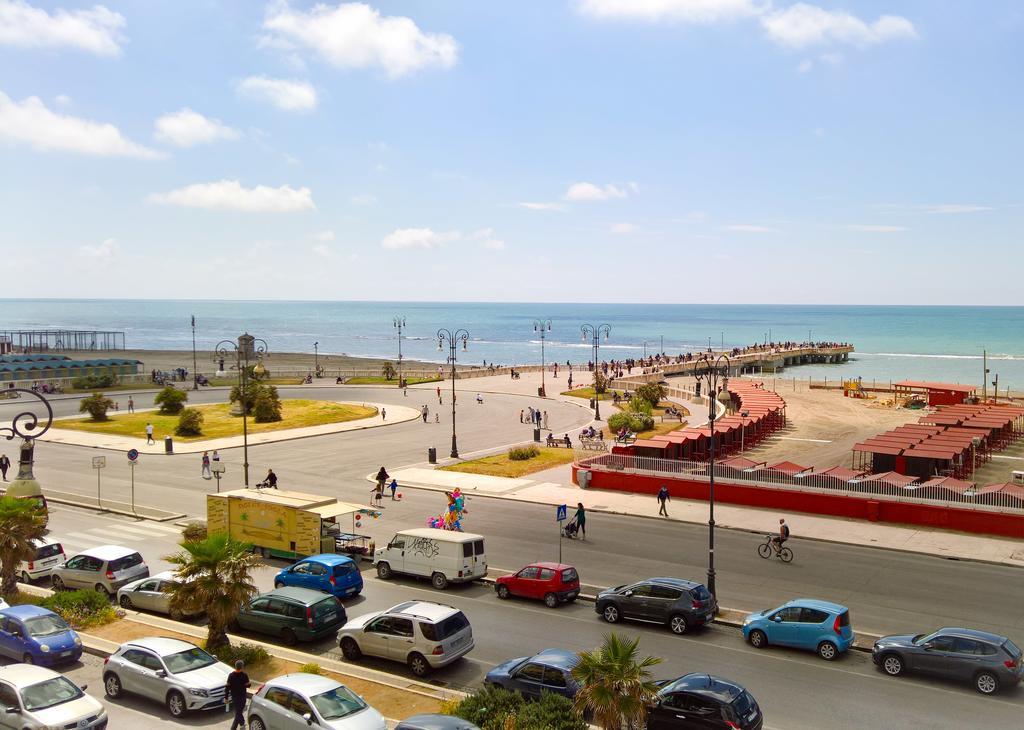 Hotel La Scaletta Lido di Ostia Exterior foto